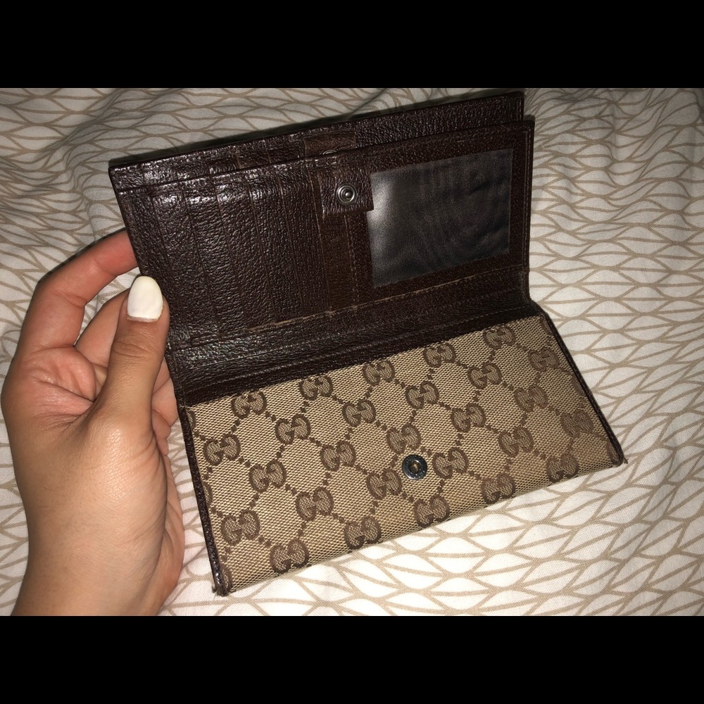 Authentic Gucci wallet - Picture 2 of 8